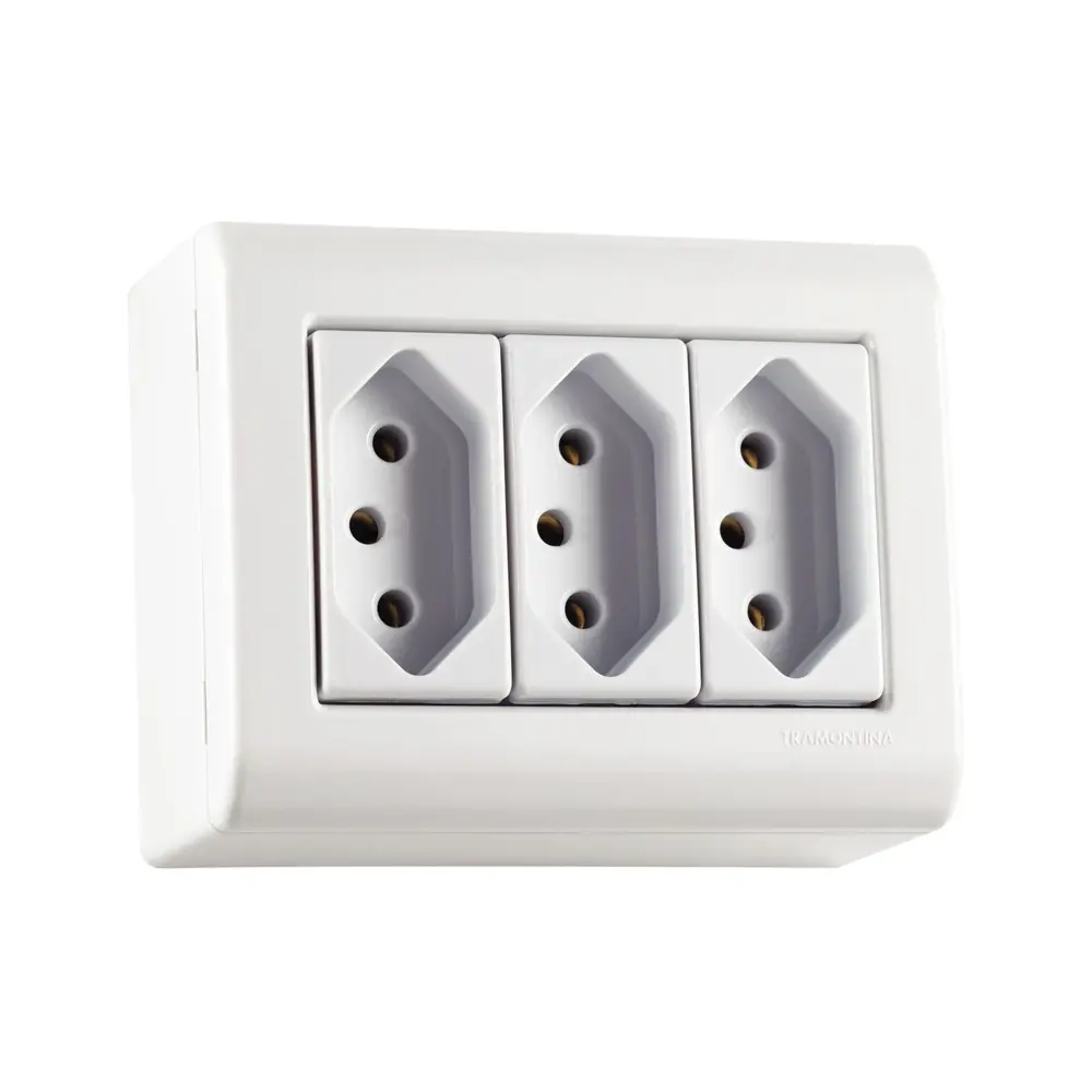 Acabamentos-06 Foto de 3 tomadas externas de acabamento elétrico