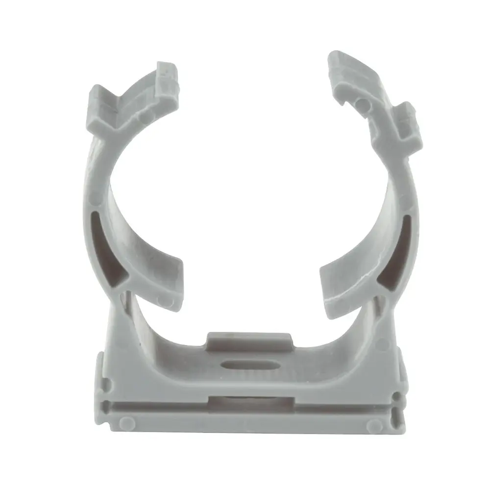 Tubulações em PVC e Galvanizada - 05 Foto de um conector de tubulação PVC